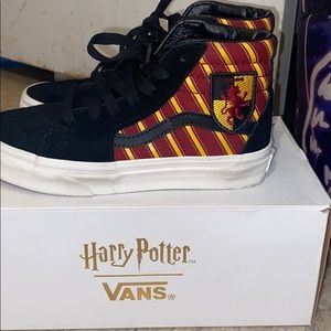 Harry Potter Gryffindor vans size 1 big kids
